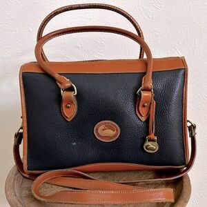 Vintage Dooney & Bourke All Weather Black Pebbled Leather Handbag Purse Bag